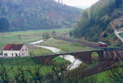 Blick auf die Bahnstrecke Köln-Trier in den 60er Jahren